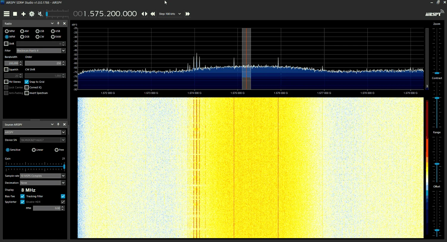 RTL-SDR Blog Active L-Band 1525-1660 Inmarsat to Iridium Patch Antenna Set