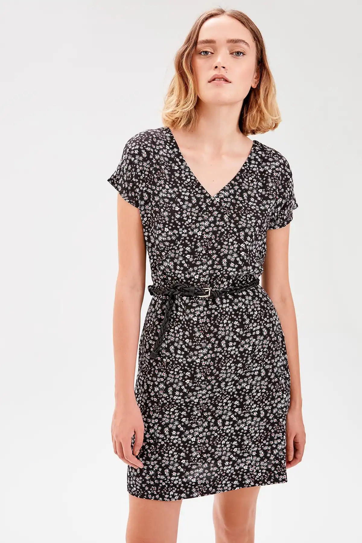 Черное платье с цветочным принтом TWOAW20EL0594 | Женская одежда