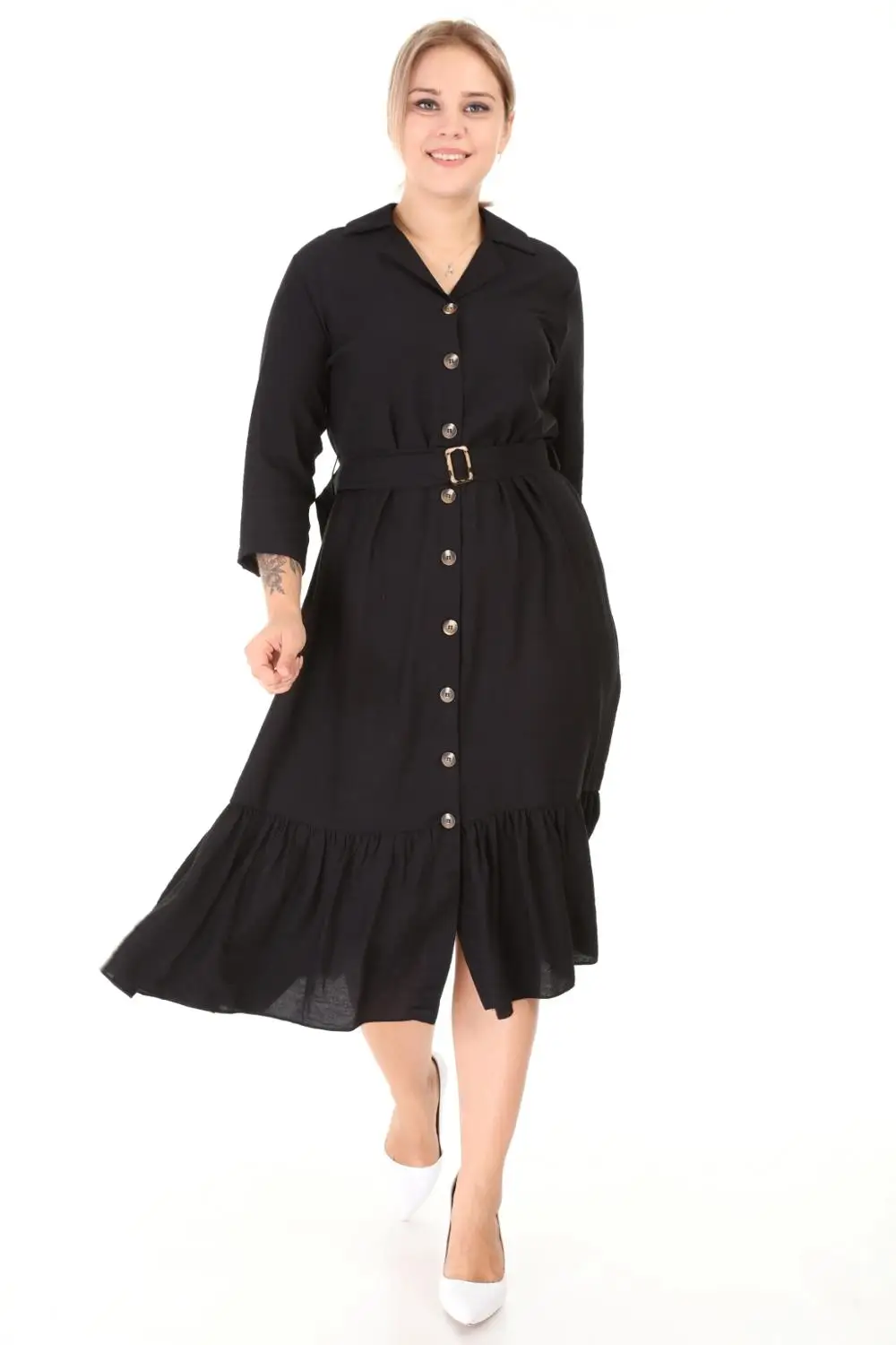 

Kadın Artı Beden Etek Büzgü Önü Düğme Detay Kemer Truvakar Kol Elbise Siyah L1626