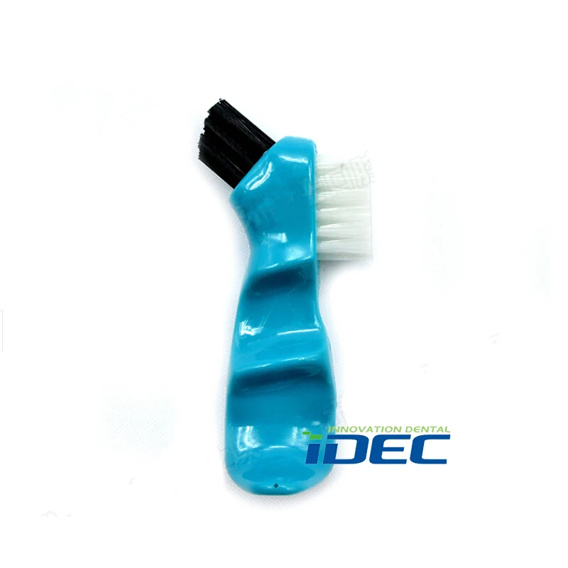 1 шт. чехол для хранения зубов с зеркалом и щеткой |