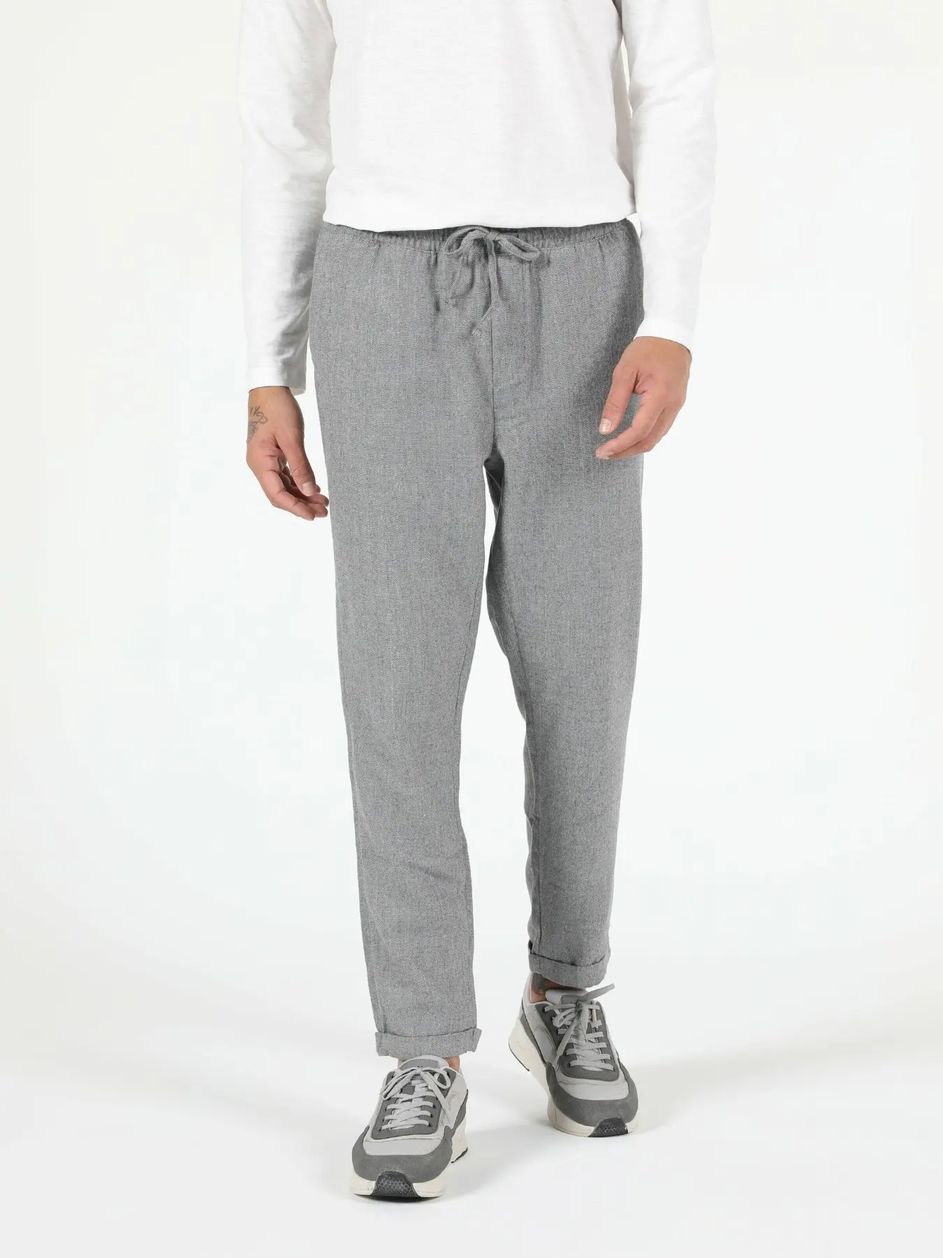 

Men Pants CL1050987