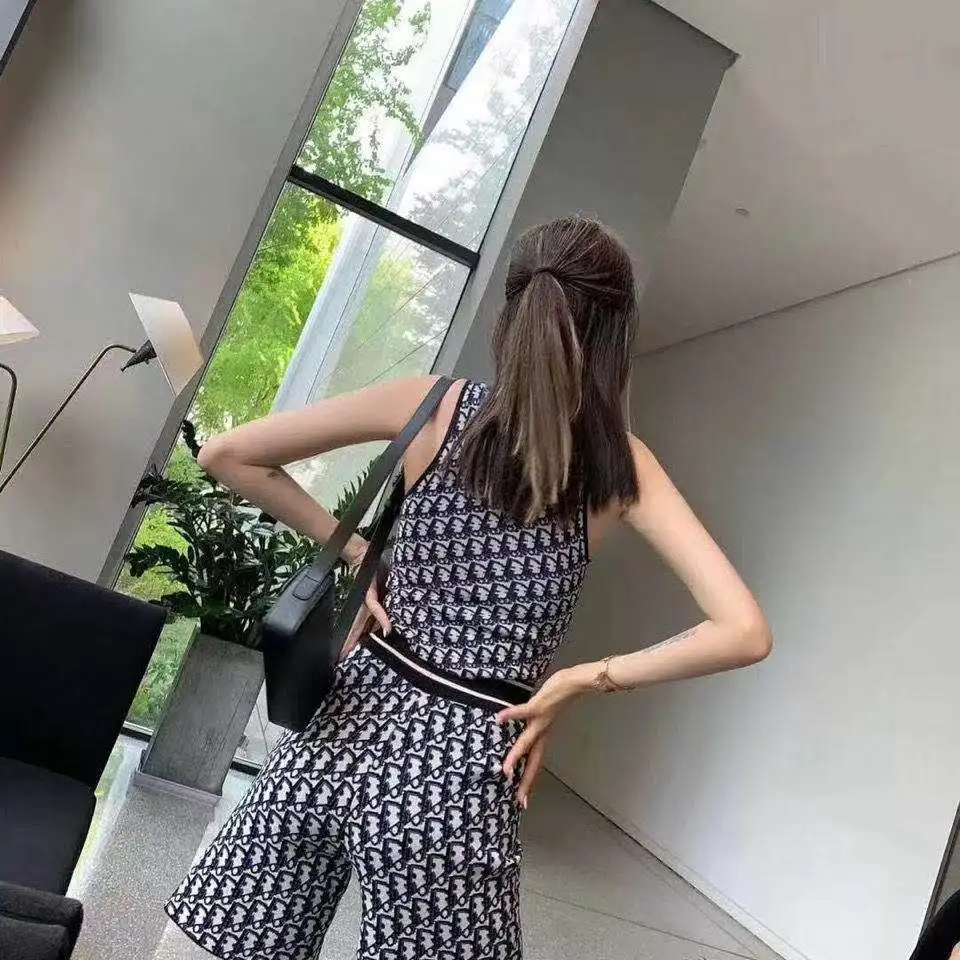 

2021 Summer New Online Celebrities Bow Knit Top Small Vest Shorts Socialite Temperament Leisure Two-Piece Set
