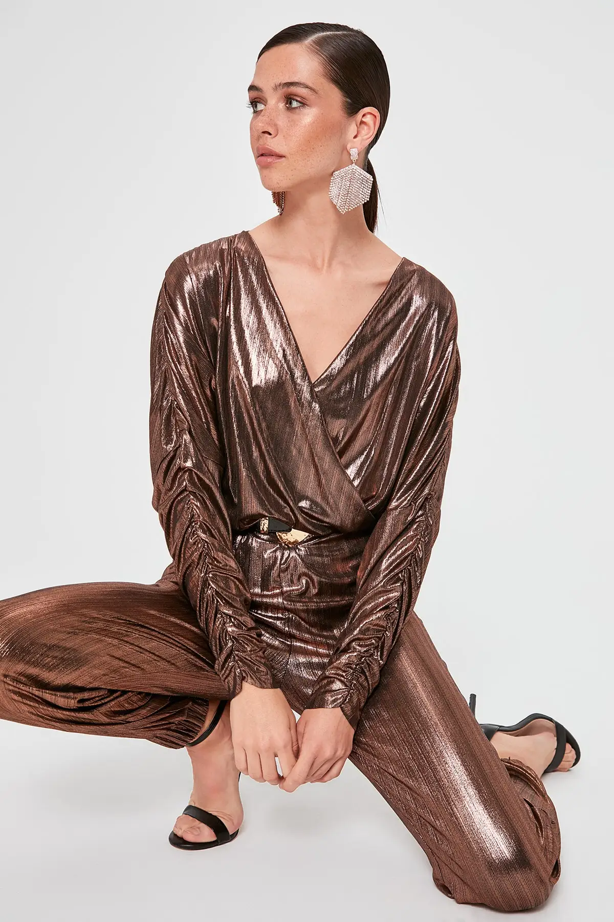 Trendyol Shir Detail комбинезон с v образным вырезом TPRAW20TU0041| |
