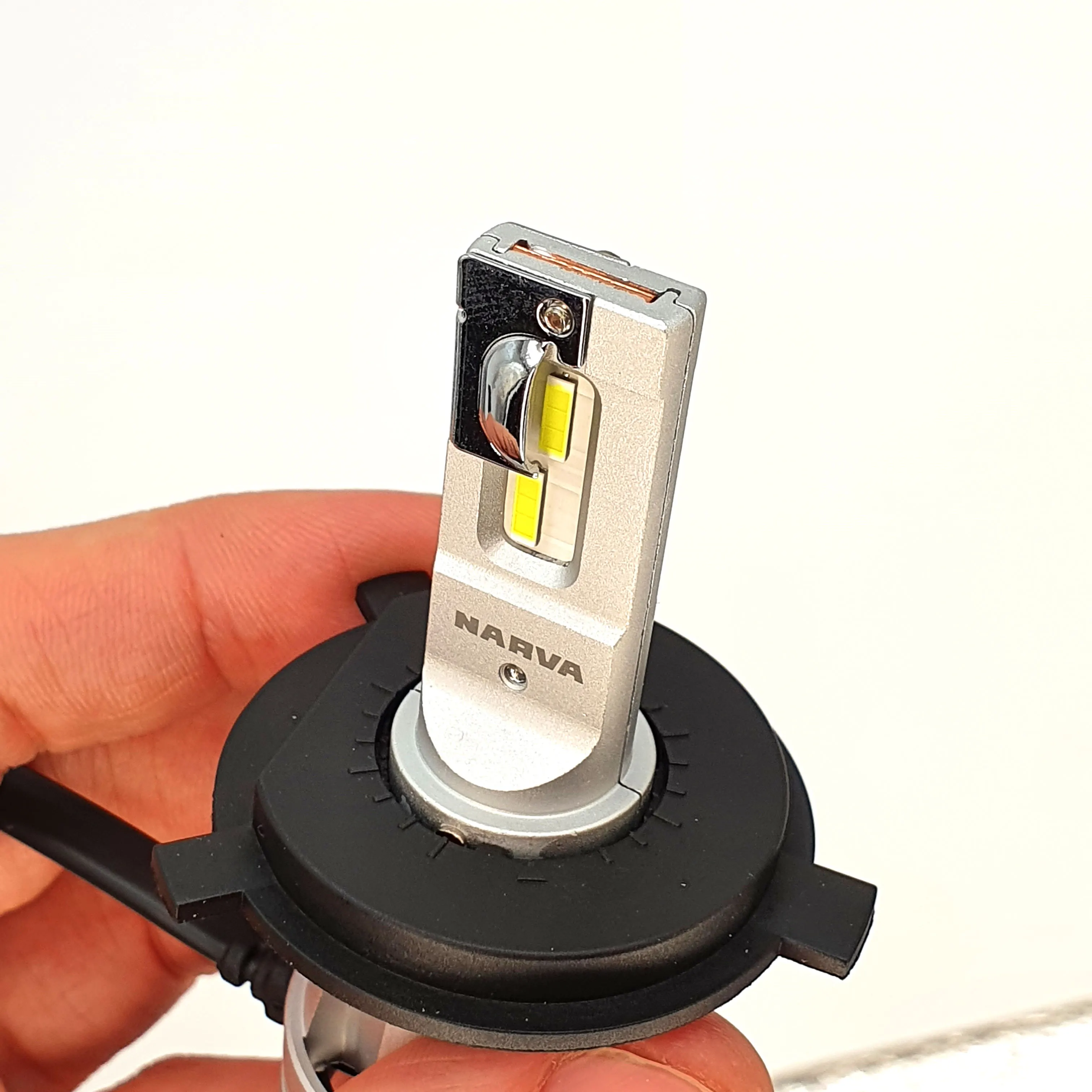 Светодиодные автомобильные лампы Narva Range Performance 6500K (2 шт.) 18032|Передние LED-фары для