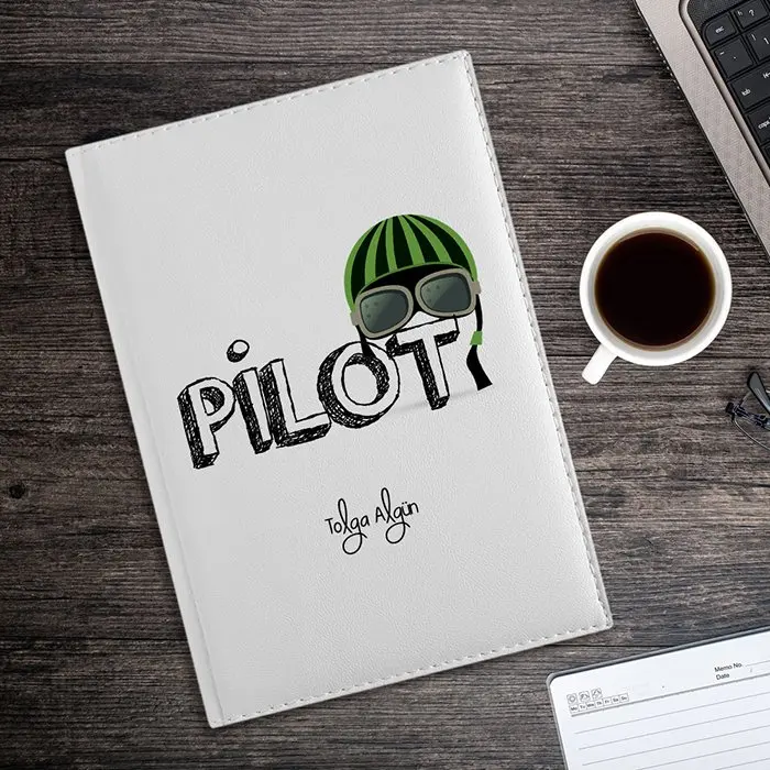 

Personalized Professional Pilot 2020 White Leather Organizer