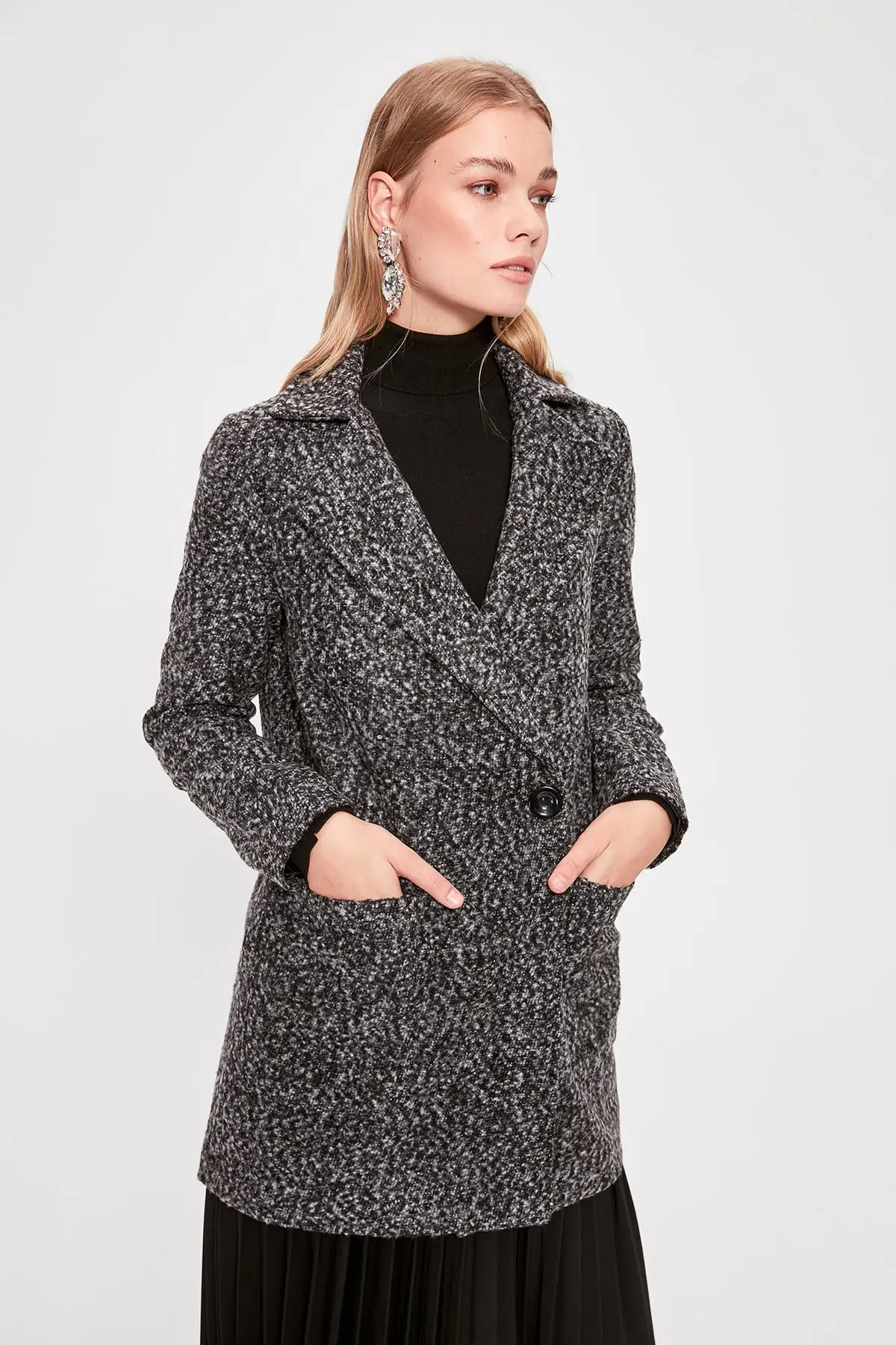 Trendyol Front Single Button Boucle Stamp Coat TWOAW20KB0093