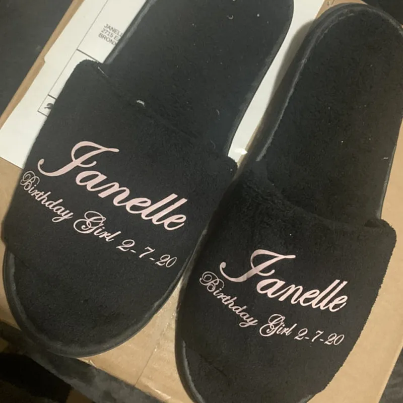Шлепанцы для невесты и подружки индивидуальные Тапочки с именем свиданием