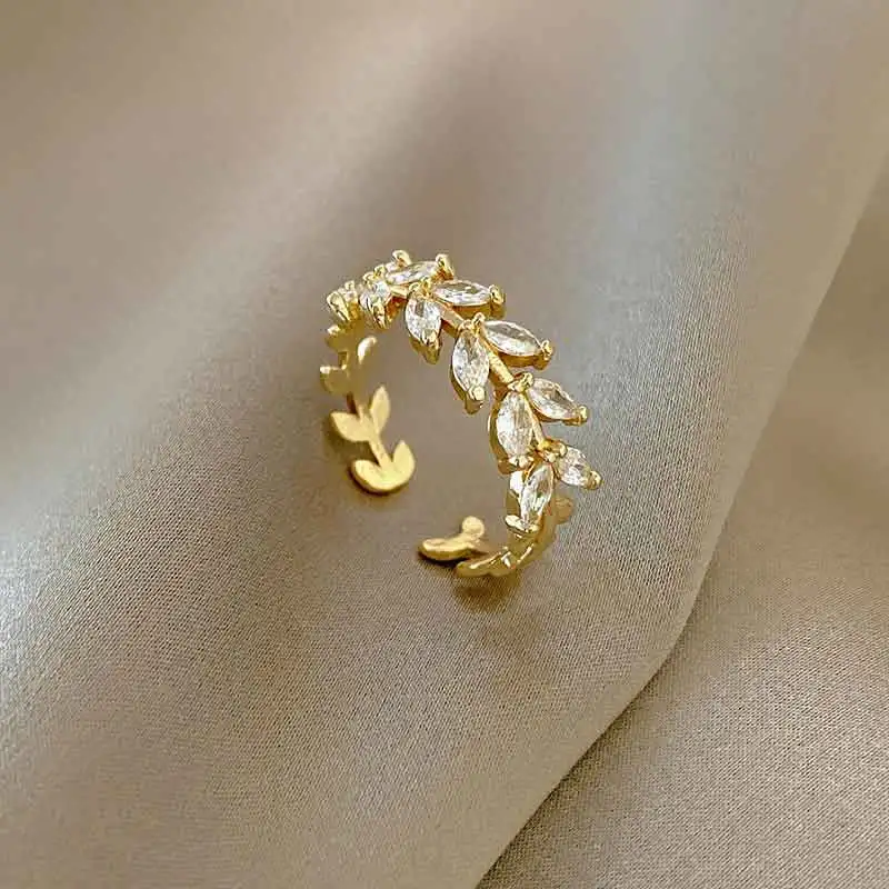 

2022 New Fashion Jewelry Gold Leaves Ring Copper Alloy Zircon Ring Elegant Women's Opening Adjustable Wedding Gift