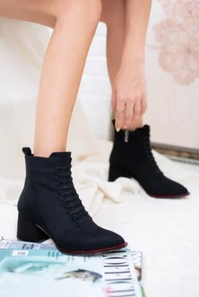 Ботинки на высоком каблуке с острым носком черные замшевые|Обувь без каблука| |