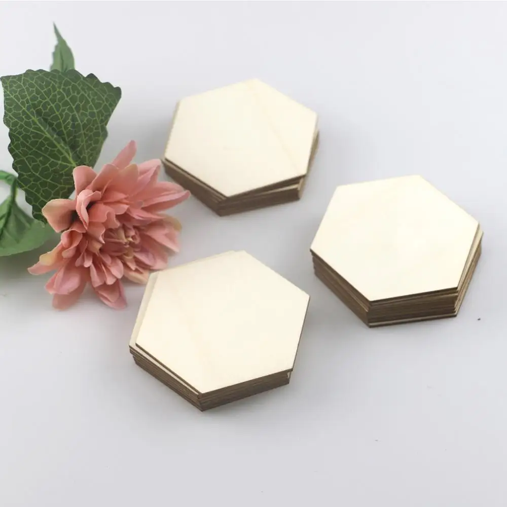 

25Pcs Hexagon Wood Crafts Blank Polished Name Tags Board DIY Cutouts Slices Ornaments for Wedding Party Holiday Home Decoration