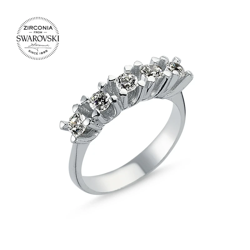 

Серебряное 925 пробы кольцо с кристаллами Swarovski