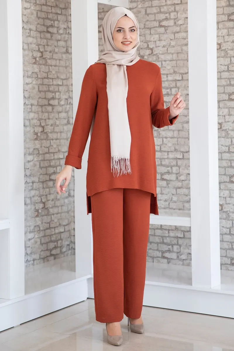 

Tile red colour two pieces women dress. Elegant and quality. Muslim dress. New season fashion. Made in Turkey. Kaftan. Caftan