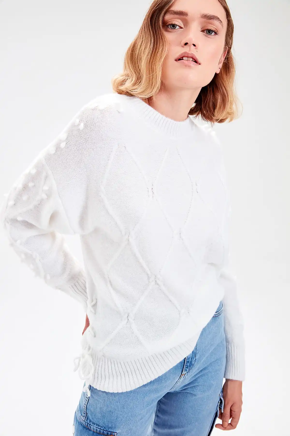 Trendyol Для женщин сырец белого цвета сетки подробные кружевной вязаный свитер