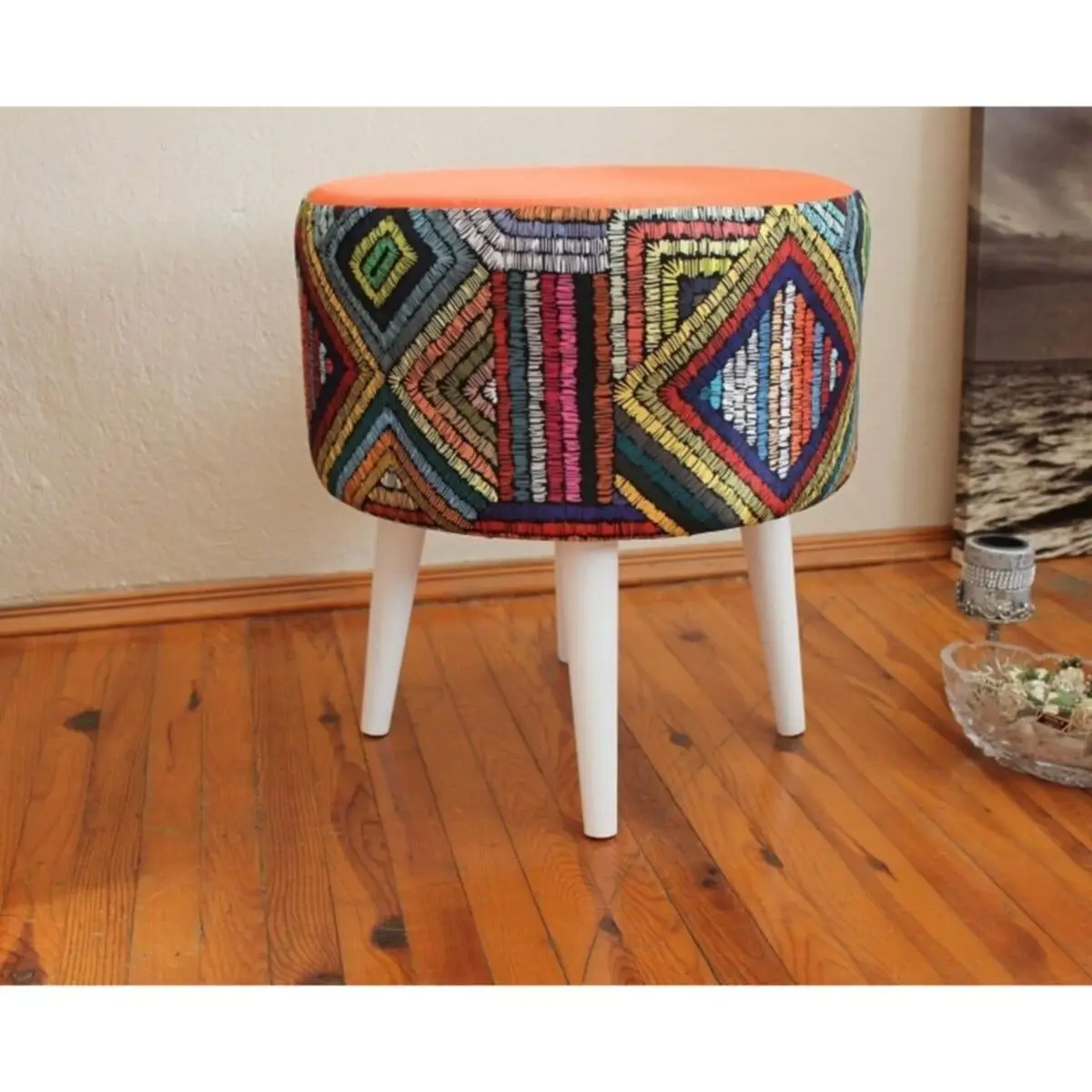 

Hornbeam Retro Wooden Leg Decorative Ethnic Top Tile Pattern Cylinder Pouf Bench Sofa Chair Special Design Nordic Home