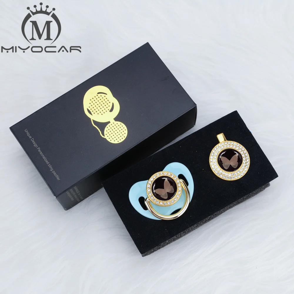 Миловидная золотая серебряная милая бабочка красивая блестящая соска и пустышка