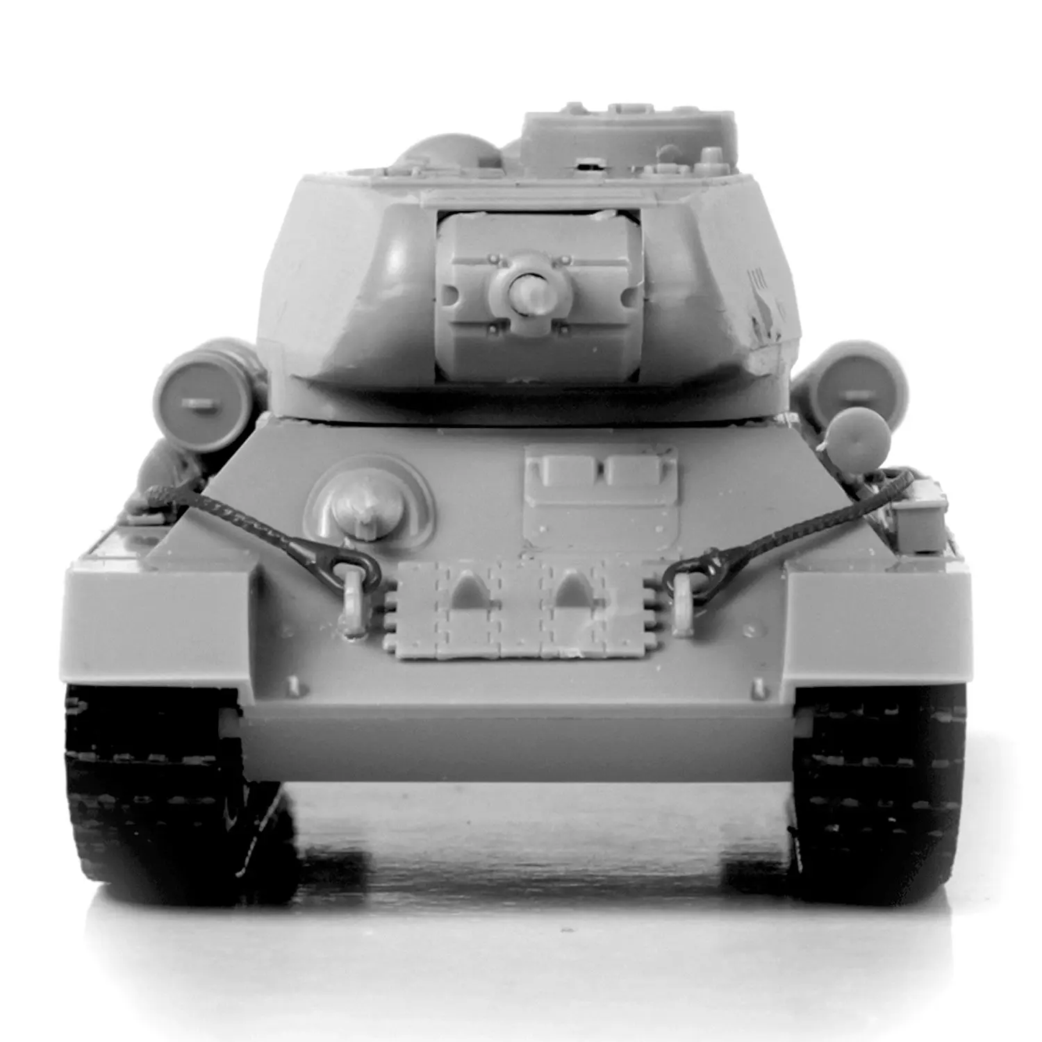 ZVEZDA Сборная модель Советский средний танк Т-34/85 |