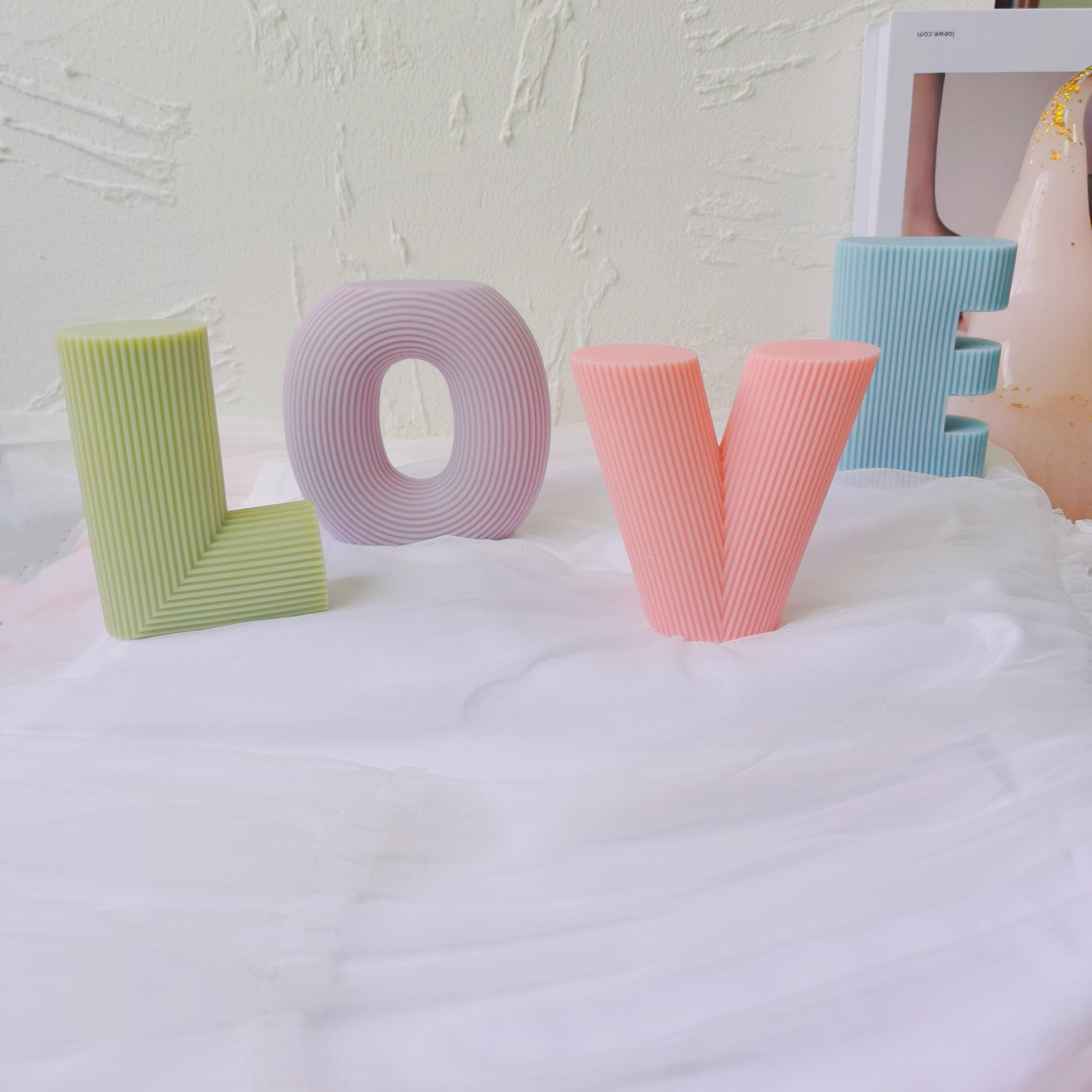Molde de silicona para decoraci&oacute;n del hogar, moldes de letras acanaladas para velas de amor, Molde de resina curvado est&eacute;tico para decoraci&oacute;n del hogar-0