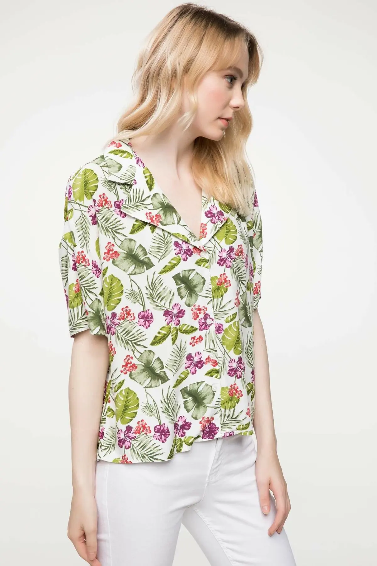 Женская Повседневная рубашка DeFacto с коротким рукавом и принтом высокого качества