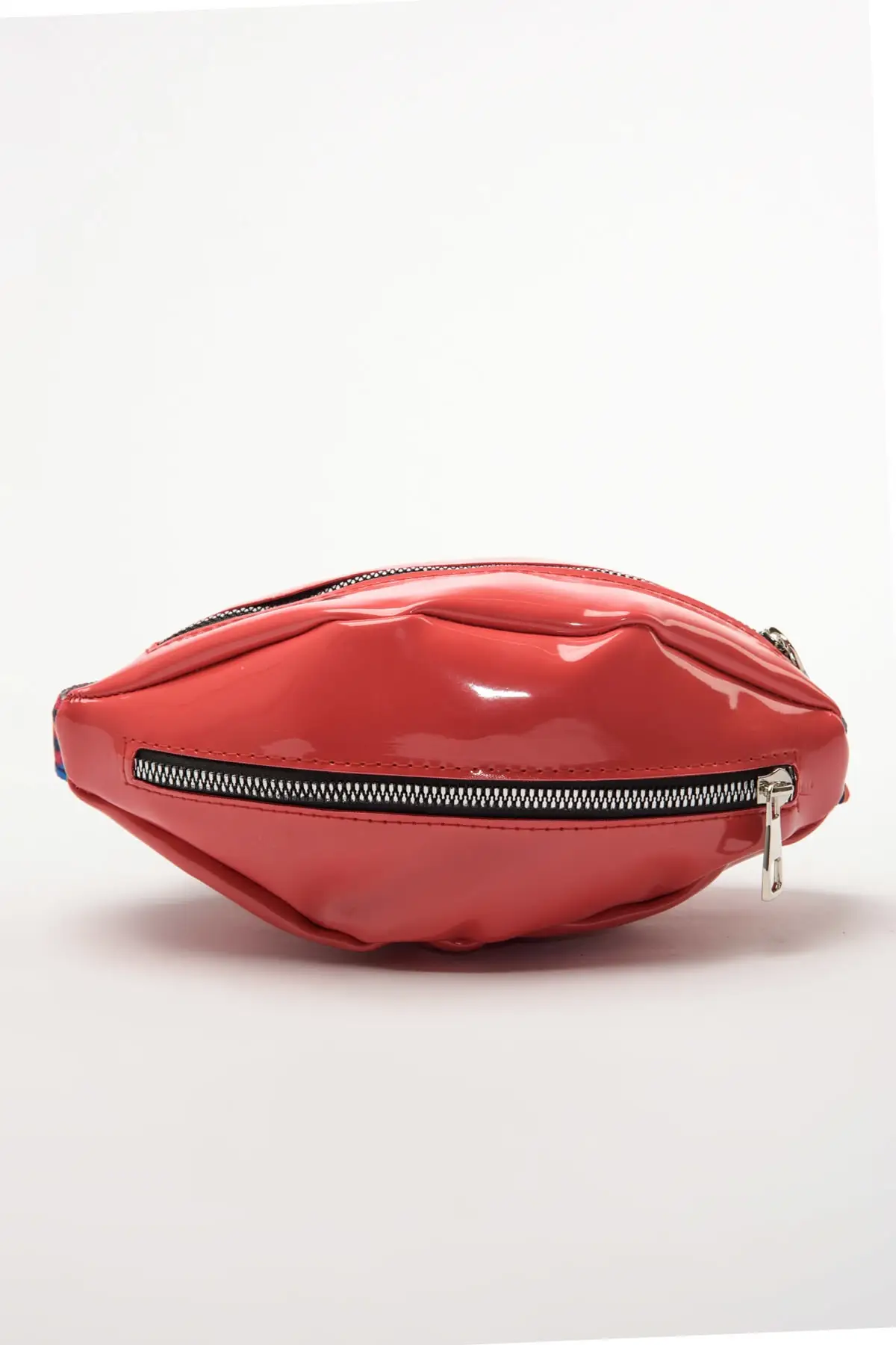 Trendyol Japanned Leather Women 'S Waist Bag TAKSS20BC0017 |
