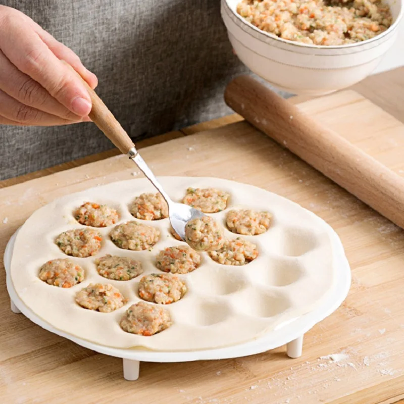 

19 Holes Ravioli Maker Tools Plastic Dumpling Mould for Kitchen Cooking Accessories