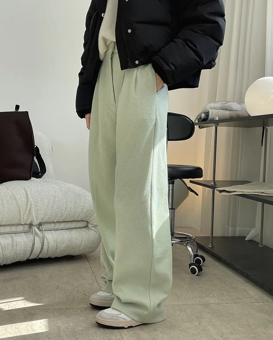

fashion woman straight trousers