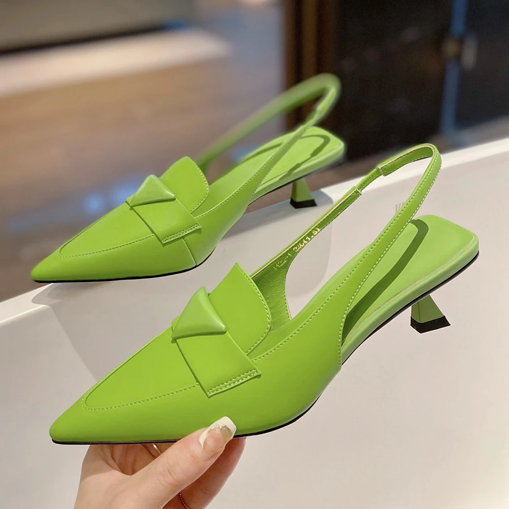 Женские сандалии с острым носком на низком каблуке размеры 39 по заводской цене 2022