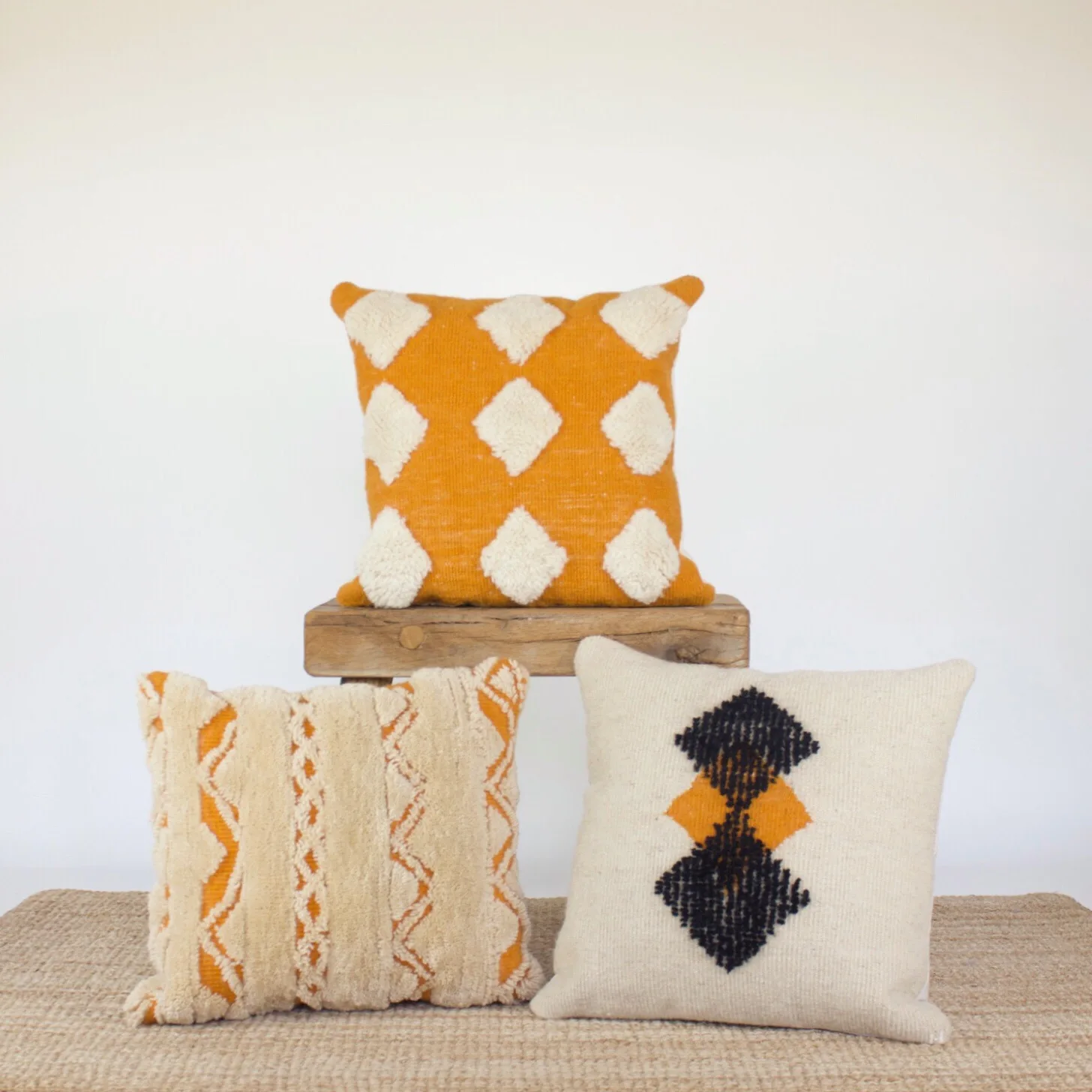 

Bridge Hand Woven Pillow decorate