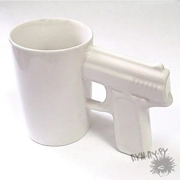 Кружка Пистолет (белая и черная с золотой ручкой) |