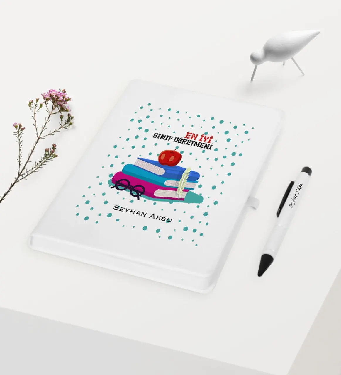 

Personalized Best Class Teacher Themed White Notebook Pen Gift Set-13