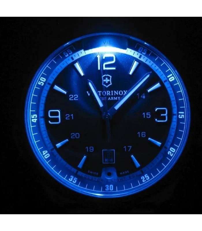 Швейцарские армейские светодиодный кварцевые часы с ночным видением из