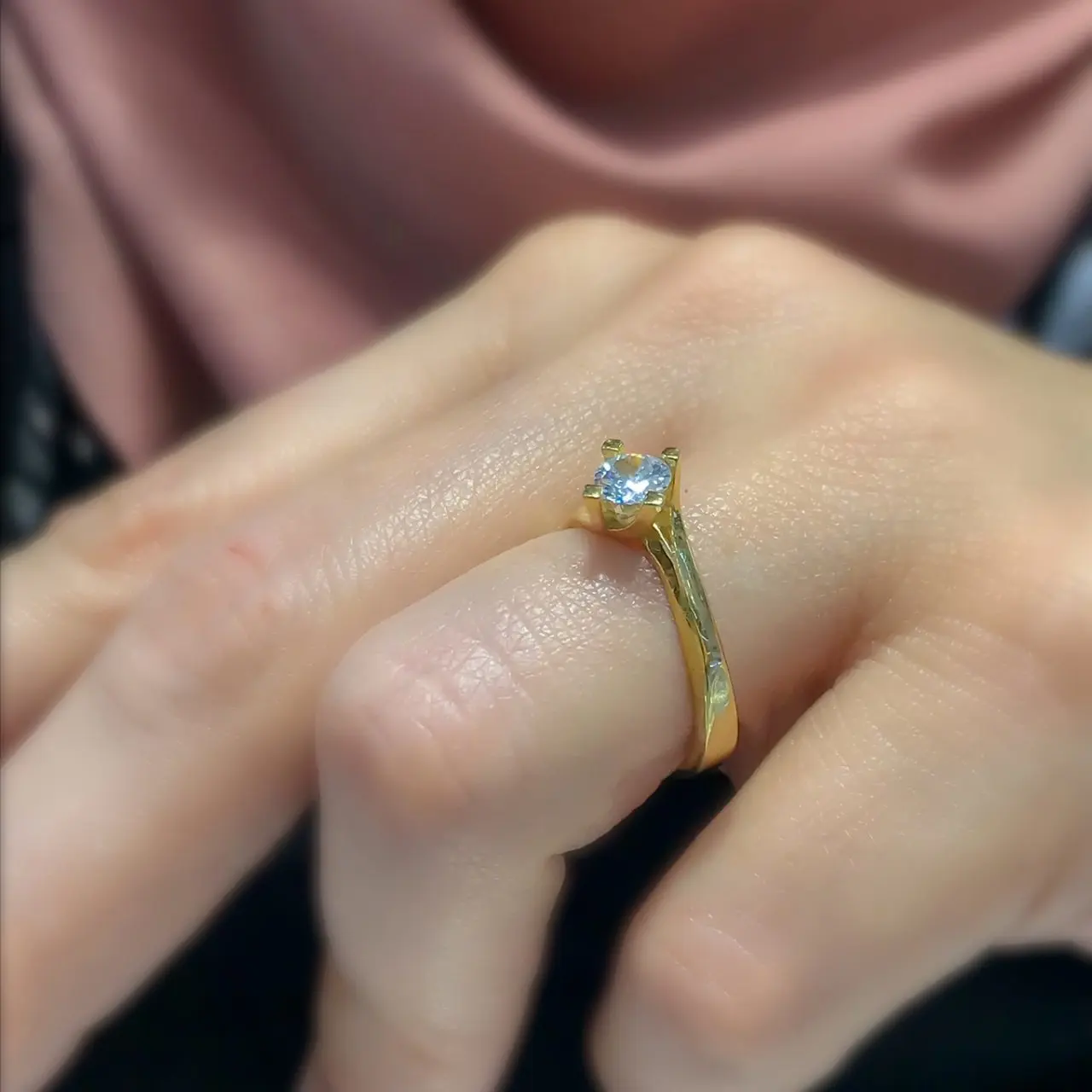 

Gold Plated 5 mm Zircon Spiral Silver Engagement Ring
