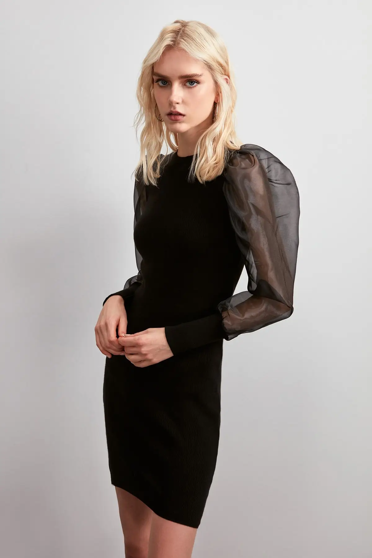 Трикотажное платье TWOAW20EL2239 с рукавами из органзы|Женские платья| |