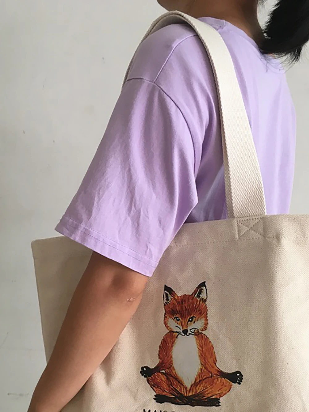 

ZESSAM Unisex Meditation Fox Letter Graphic Print Couples Same Style Canvas Travel Bag Casual Large Capacity Tote Bag
