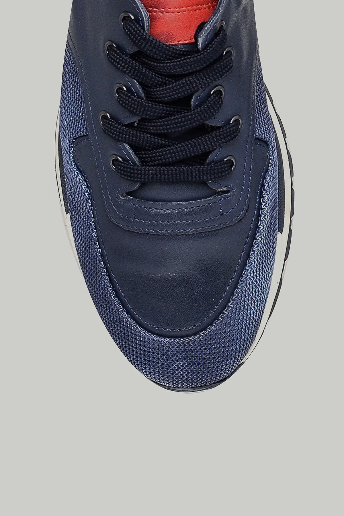 Мужская обувь темно-синего цвета из натуральной кожи Derimod | Обувь