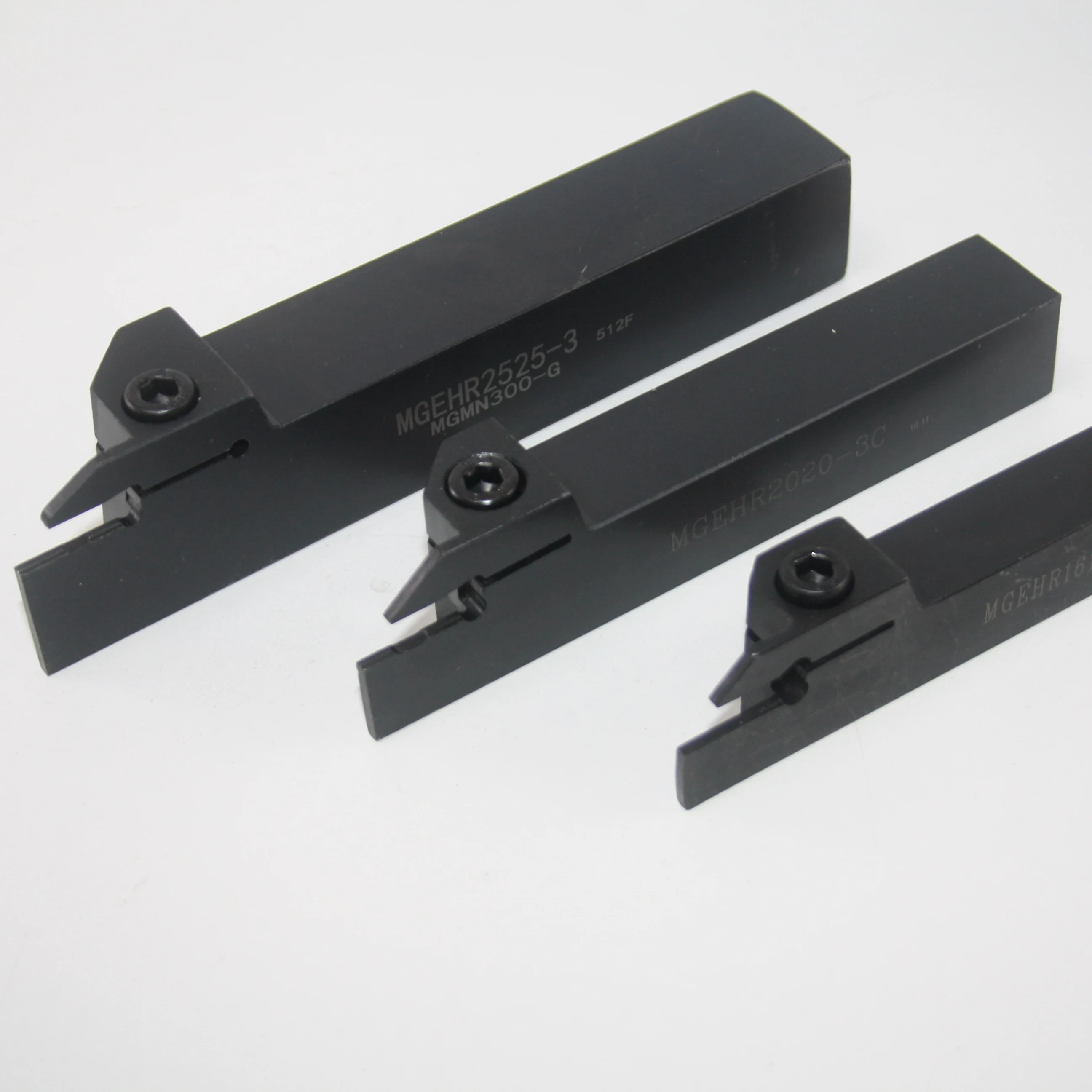 пластины для отрезных резцов. пластины для отрезных резцов. резец радиусный r1.