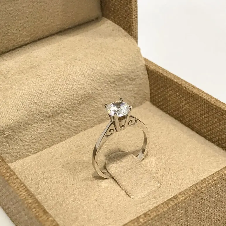 

White Gold Diamond Model Engagement Ring