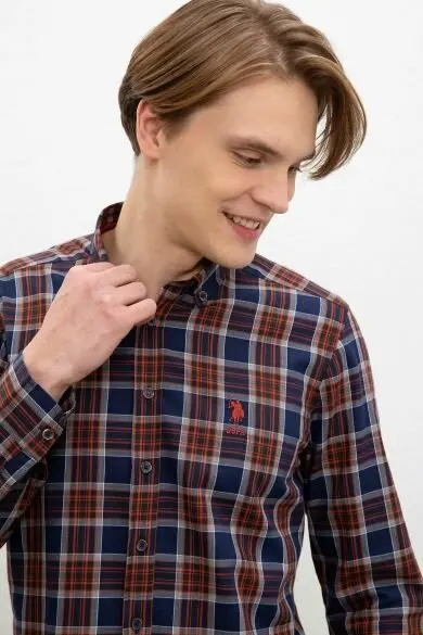 U.S. POLO ASSN. Темно-синяя классическая рубашка в клетку | Мужская одежда