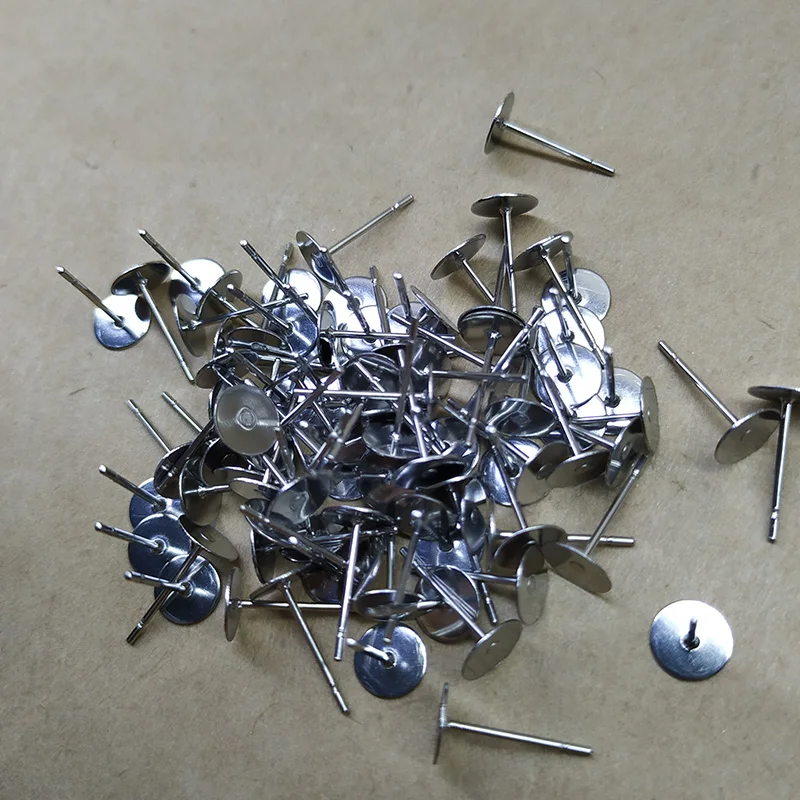 Ювелирная фурнитура сделай сам 70/100гр пустые плоские круглые серьги-гвоздики