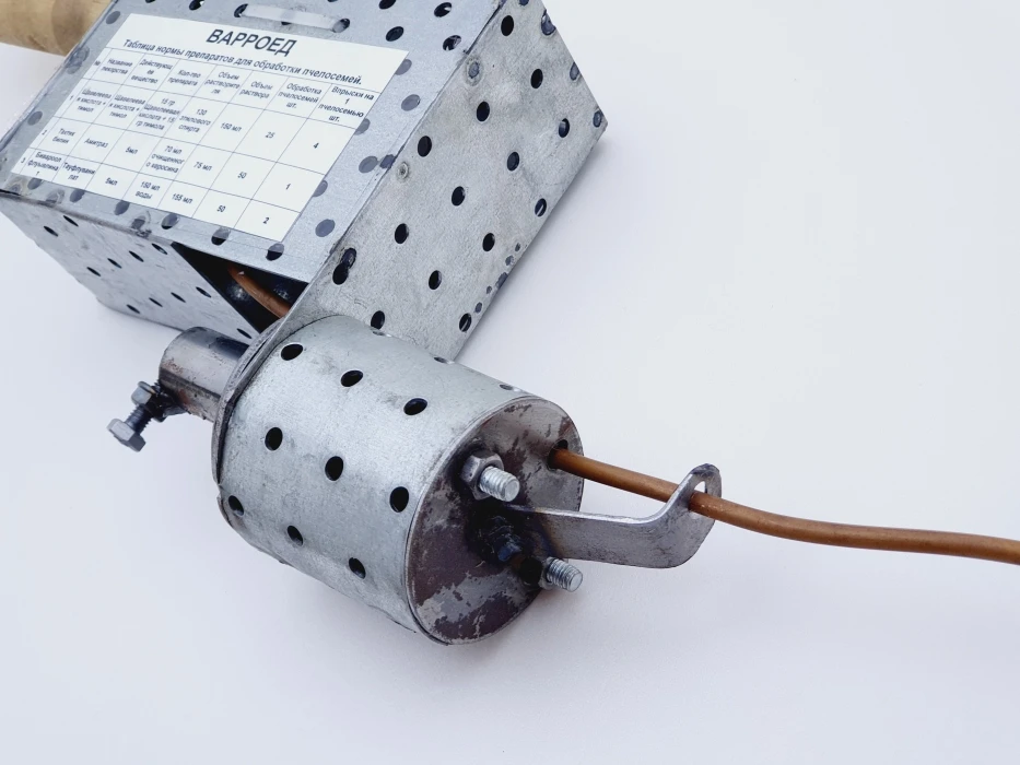 Smoke-gun &quotvarroed-BC&quot for smoking bees | Дом и сад