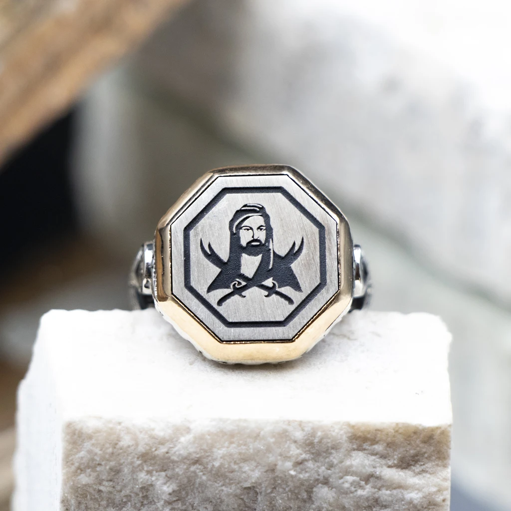 

Мужское серебряное кольцо Saint Ali с лазерной вышивкой
