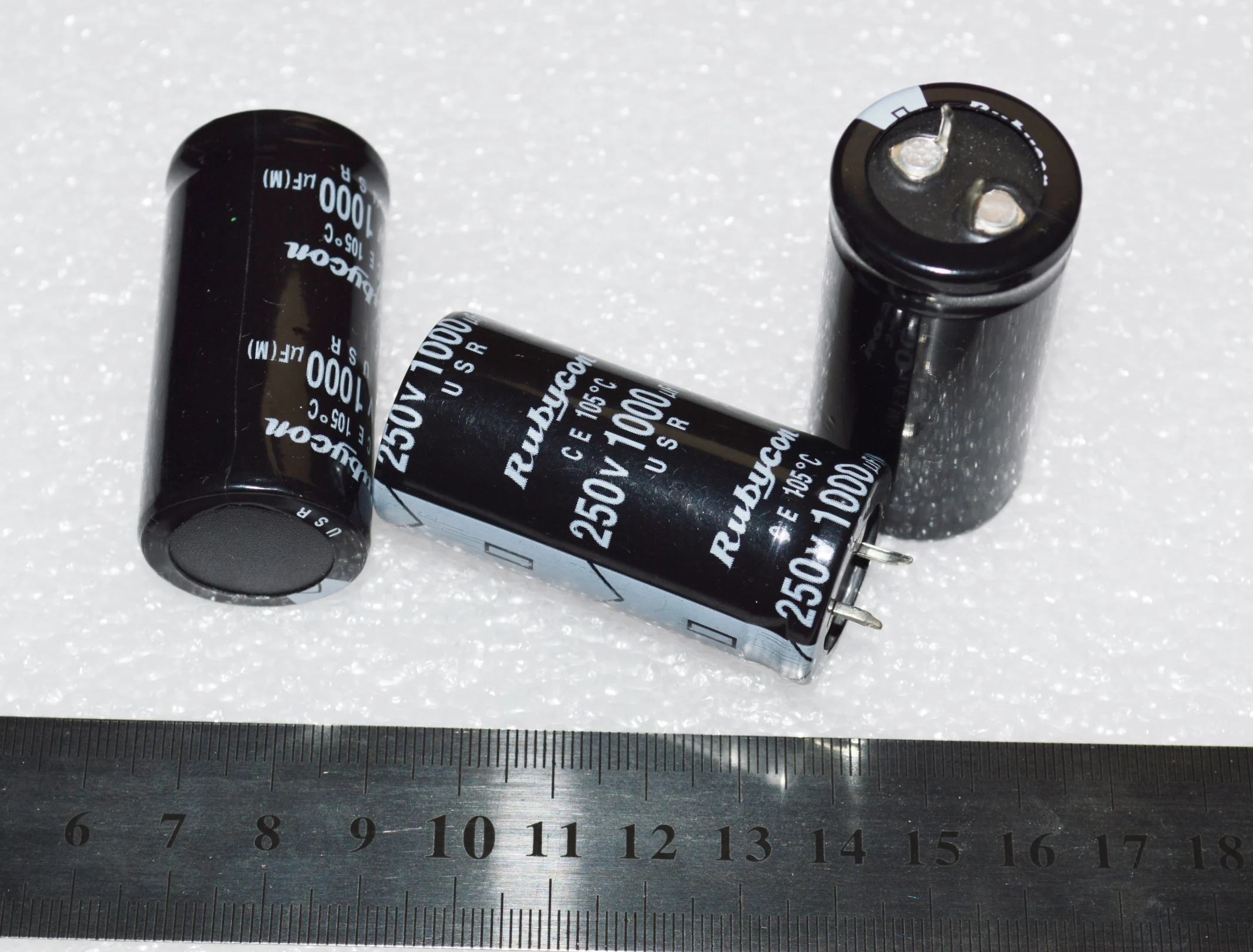 Конденсатор пусковой cd60 300 мкф 300в. Конденсатор cd60. Конденсатор 250 мкф 450в. Конденсатор cd60 пусковой 300 мкф. Конденсатор 300 микрофарад 250 вольт.