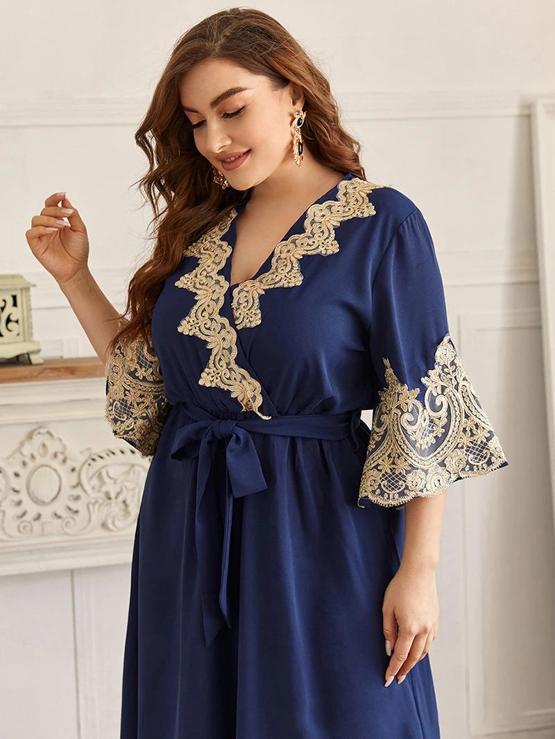 

Plus Size Golden Lace Loose Women One Piece Dress