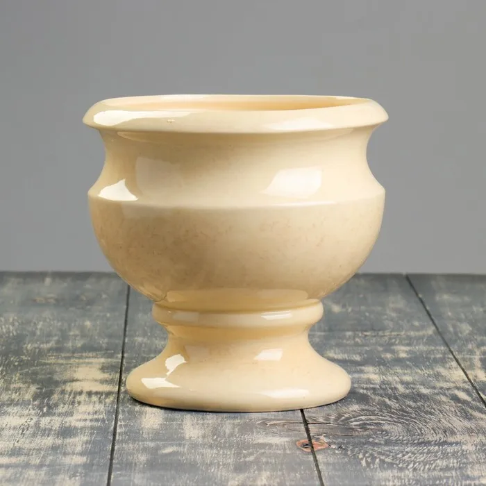 Кашпо Кубок бежевое 3 л | Дом и сад