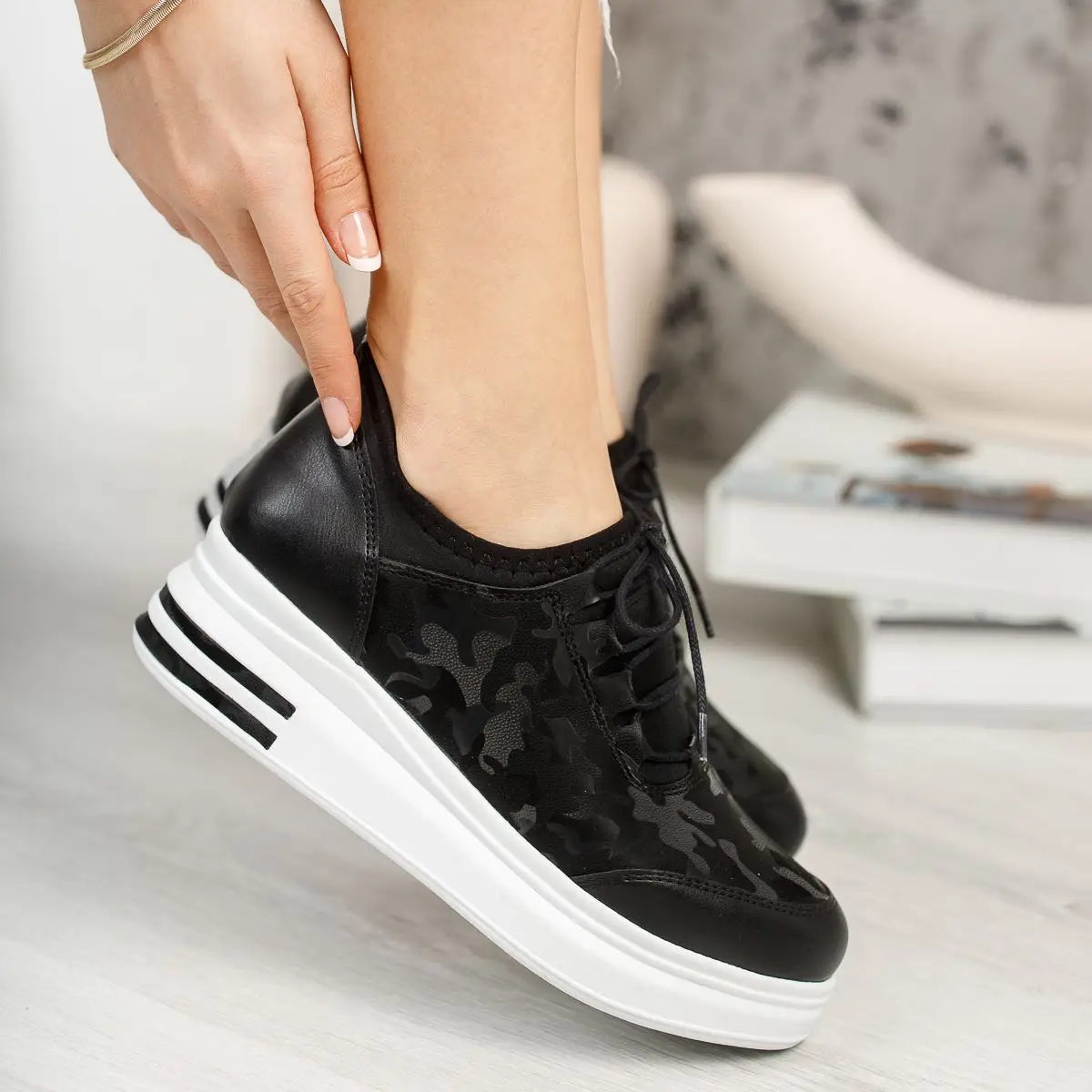 

Zeytuni Black Orthopedic White Sole Black Patterned Women's Sports Shoes New Season Shoes 2021 Sports Shoes Women's Sports Shoes