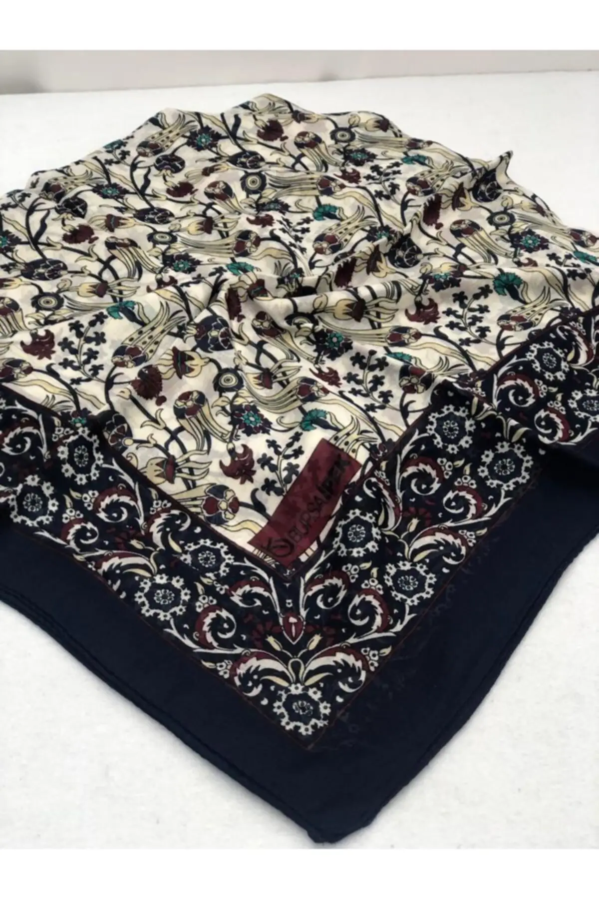 

Fashion Hijab Scarf 90x90 cm Chiffon Muslim Shawl Luxury Plain Soft Women Caps Wraps İslam Femme Musulman İnstant Turban Ottoma