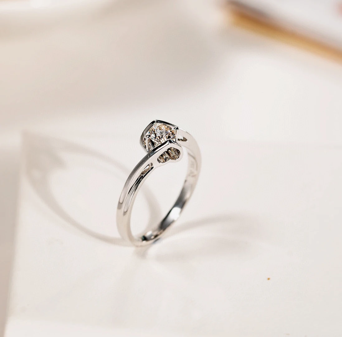 Кольцо Aazuo женское из белого золота с бриллиантами 18 К 0 30-0 50 карат