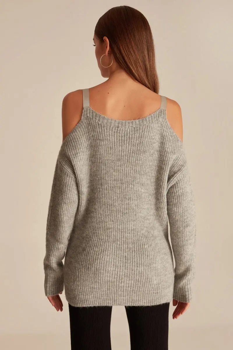 Женский серый трикотажный джемпер с открытыми плечами и завязками Joinus| |