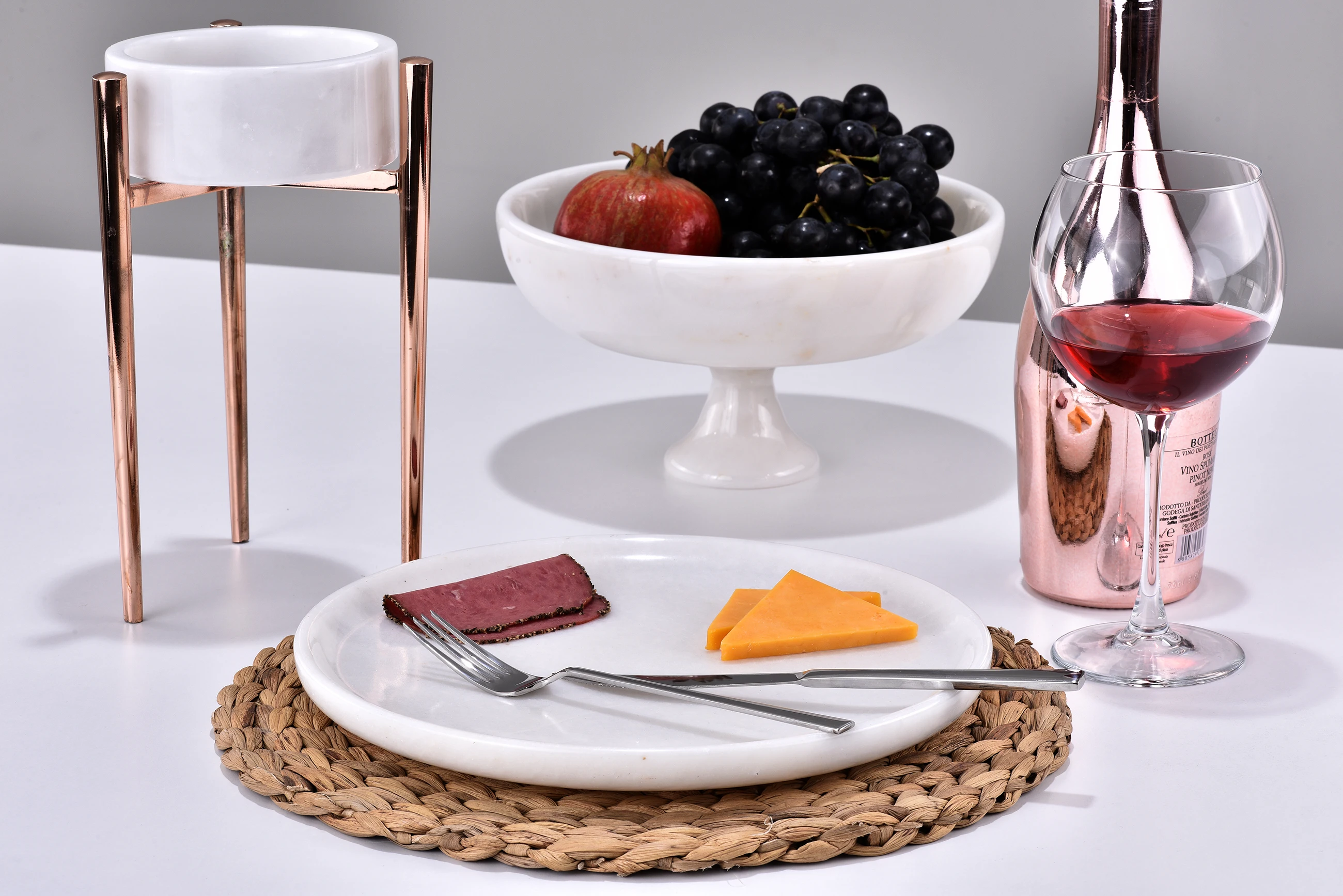

High Foot Original Marble Fruit Plate Round Dessert Cake Stand with Partition Home Use Multi Grid Dried Fruit Snack Tray Wobble