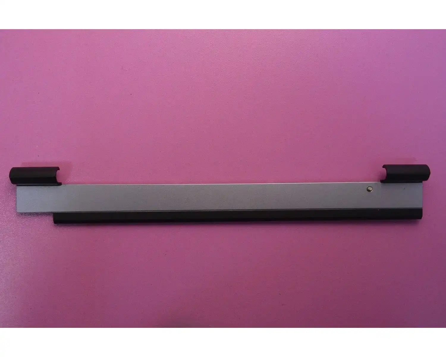 Toshiba Satellite M30X 113 кнопка питания (включения) пластиковые заглушки на петли