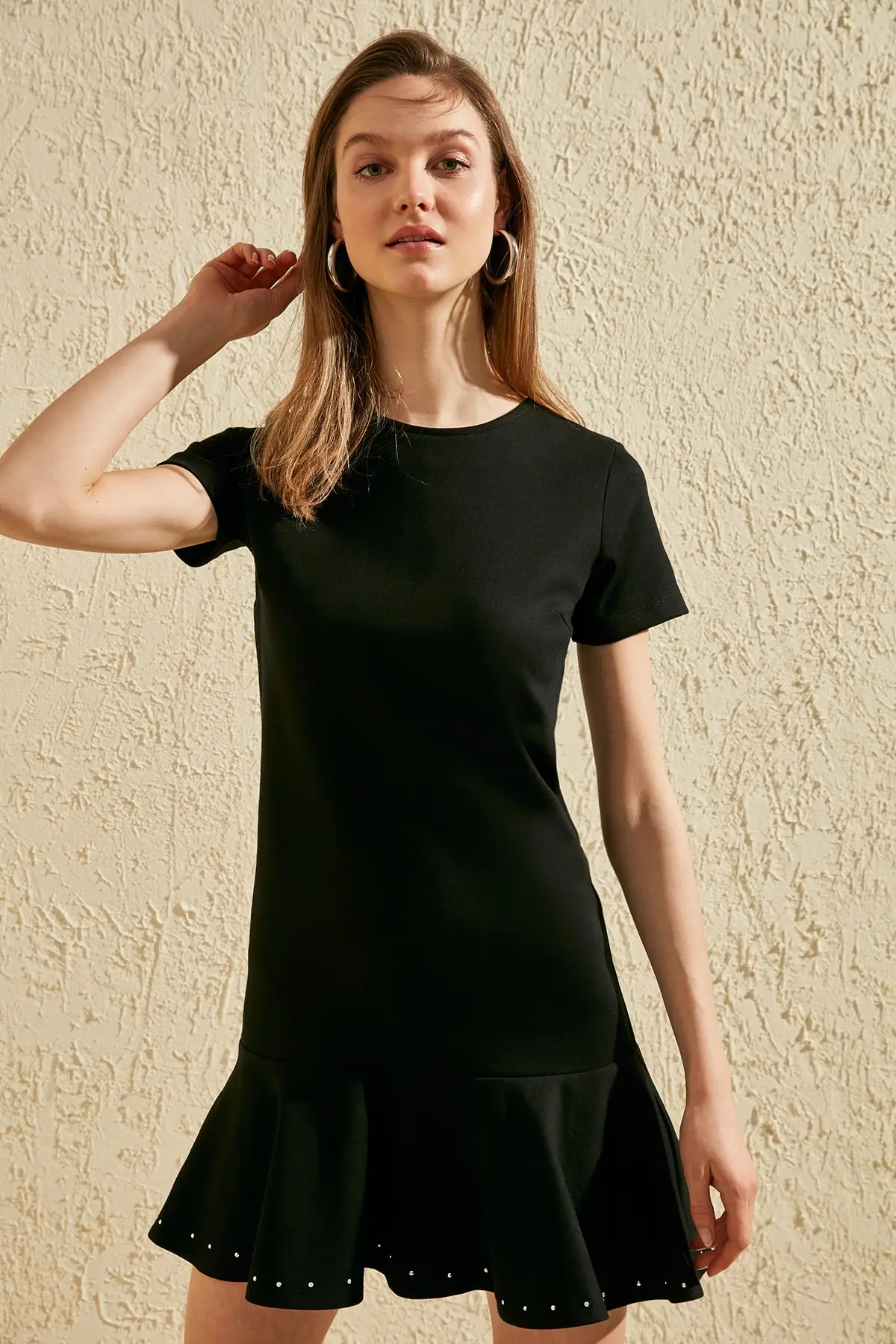 Трикотажное платье с воланами | Женская одежда